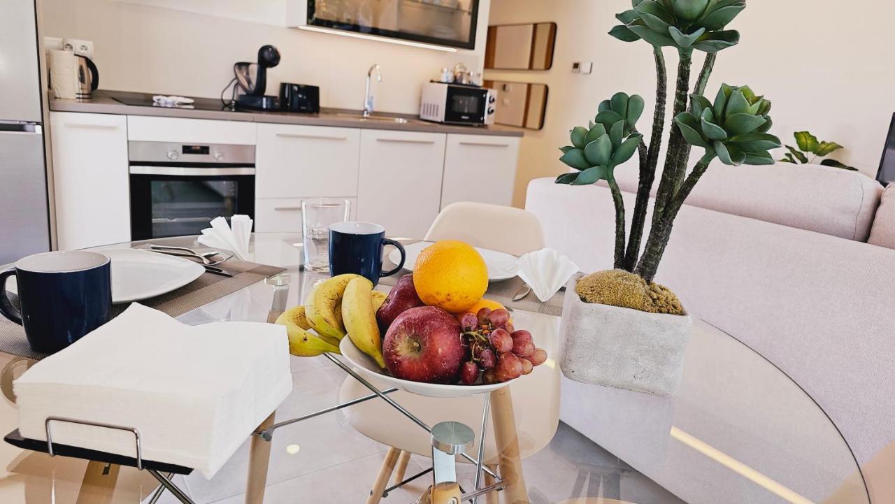 Nogalera Quintessence Apartment With Private Parking By Namaste Elite Torremolinos Ngoại thất bức ảnh